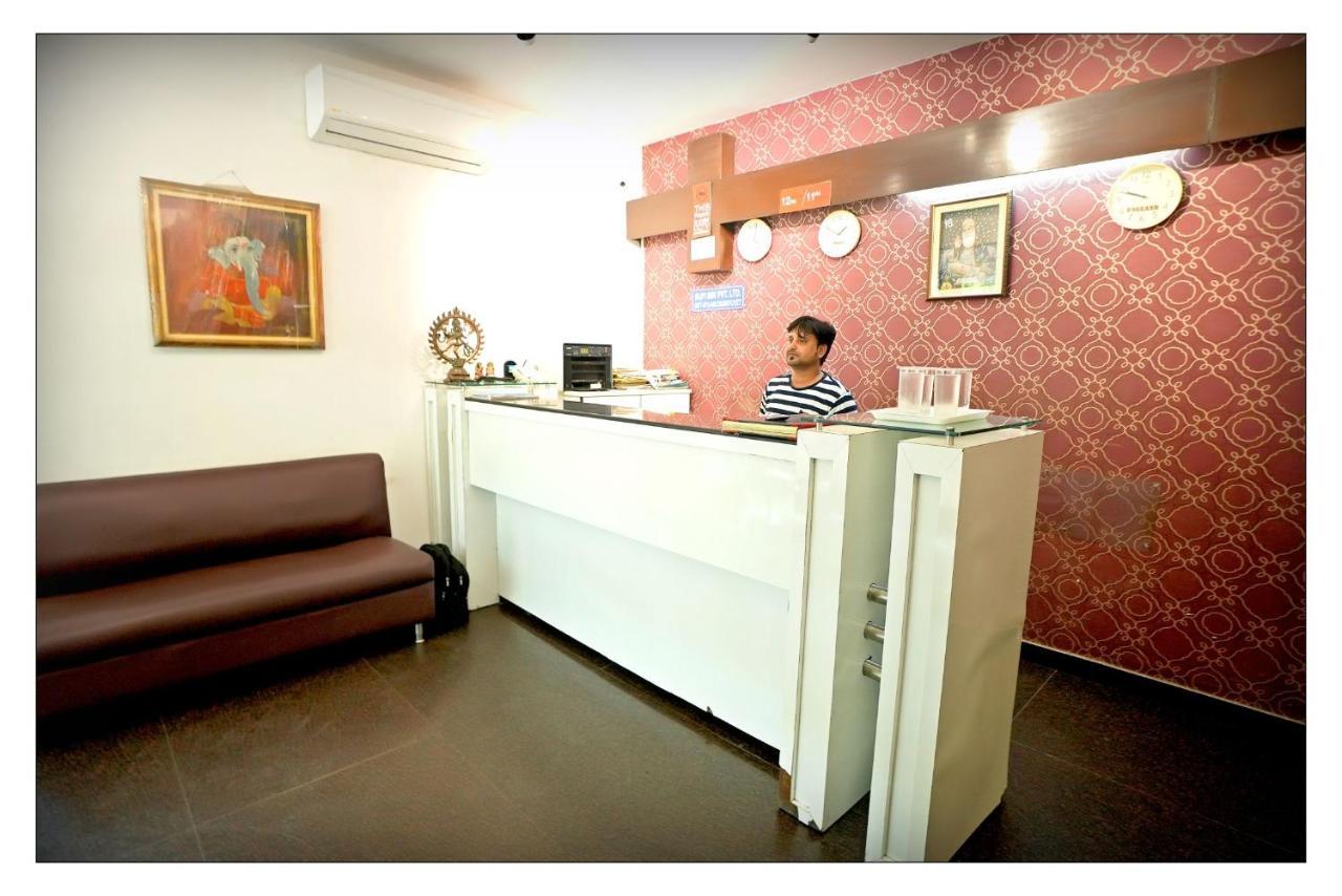Hotel Oscar - Hauz Khas New Delhi Buitenkant foto
