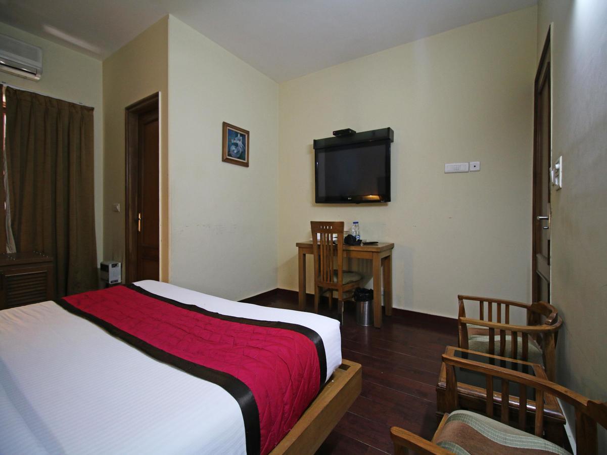 Hotel Oscar - Hauz Khas New Delhi Buitenkant foto