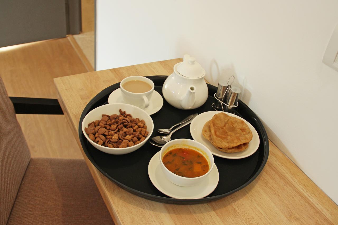 Hotel Oscar - Hauz Khas New Delhi Buitenkant foto